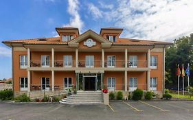 Villa De Llanes